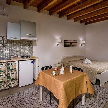 Il Cortile Apartman Castellammare del Golfo Kültér fotó